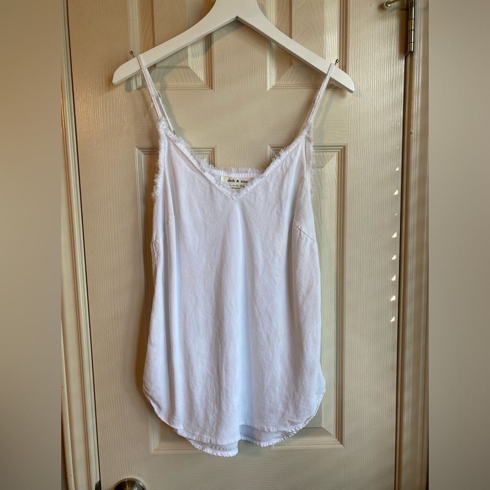 Great Condition Anthropologie Cloth & Stone White Tank with Frayed Hem, size M